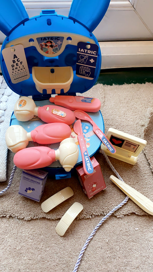 Doctors set role play