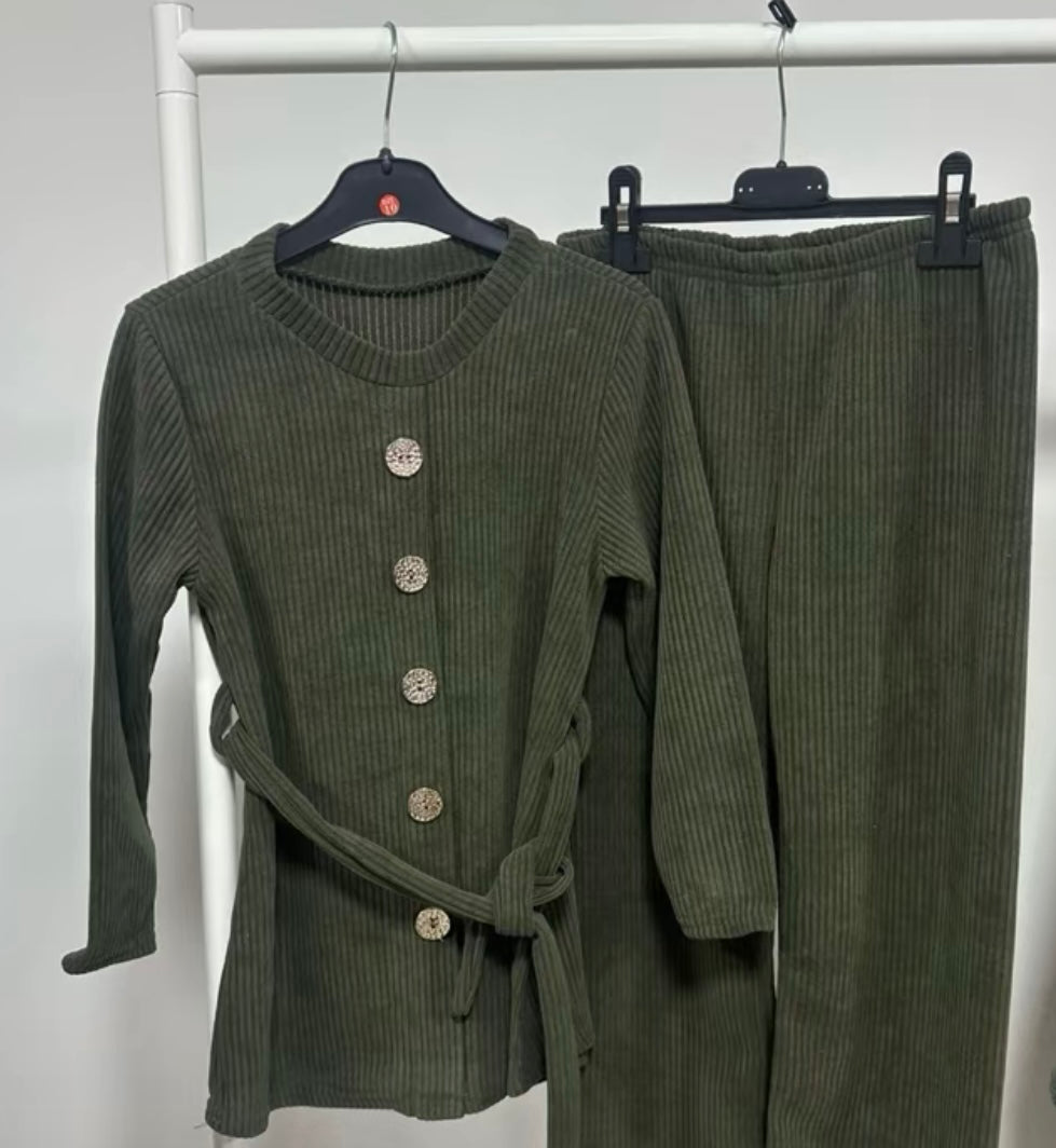 Girls 2pc Set Warm Winter Coord with Gold Buttons and Ribbed Texture velvet 3-14 years