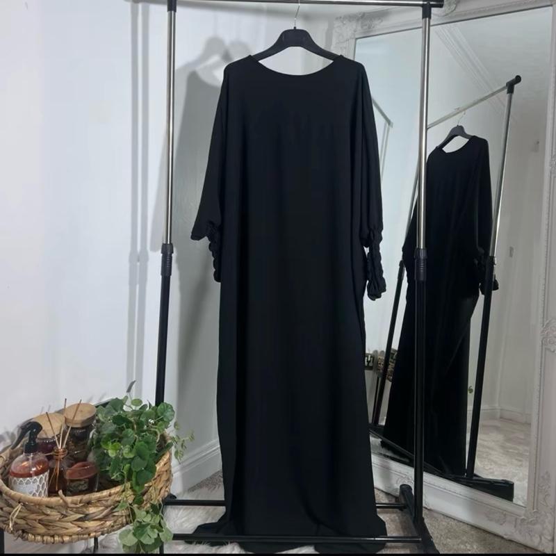 Elegant Rouched Sleeve Abaya with Pockets – Stylish & Modest Wear for Women