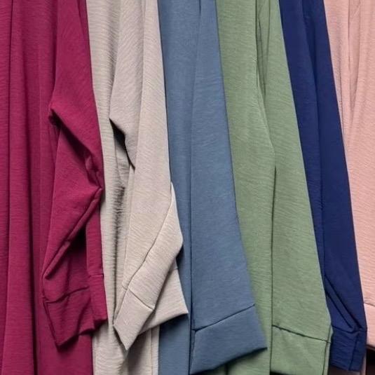 Women's Abaya with Attached Hijab & Pockets – Modest & Practical Islamic Wear
