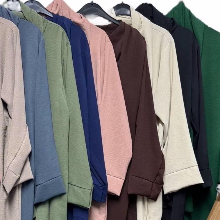 Women's Abaya with Attached Hijab & Pockets – Modest & Practical Islamic Wear