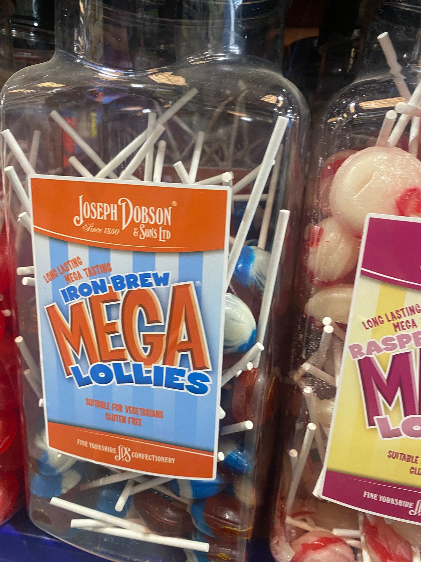 Mega Lollies 🍭🍓🍏🥤 – Single Flavour Bulk Sweets | Vegetarian, Gluten-Free & Natural Flavours (Pack of 90 Lollies) 1.99kg