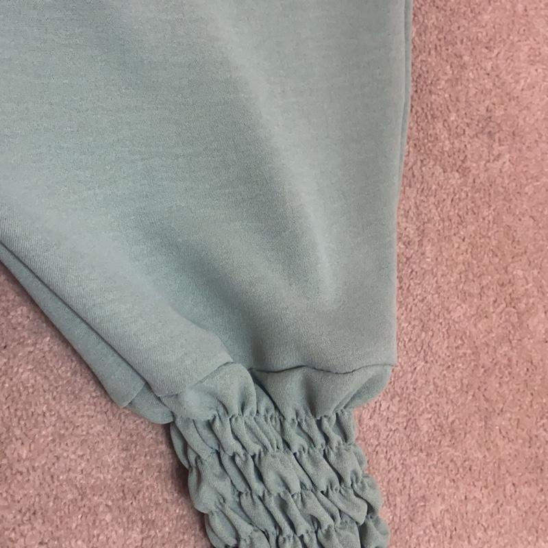 Elegant Rouched Sleeve Abaya with Pockets – Stylish & Modest Wear for Women