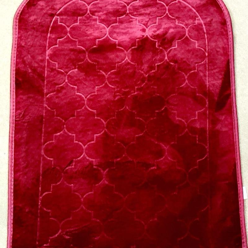 Muslim Namaz Mat - Full Size Padded Mosque Design Prayer Mat for Ramadan and Eid, Muslim Prayer Rug
