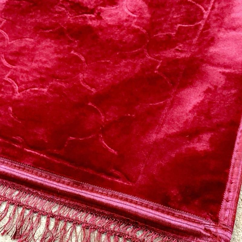 Muslim Namaz Mat - Full Size Padded Mosque Design Prayer Mat for Ramadan and Eid, Muslim Prayer Rug