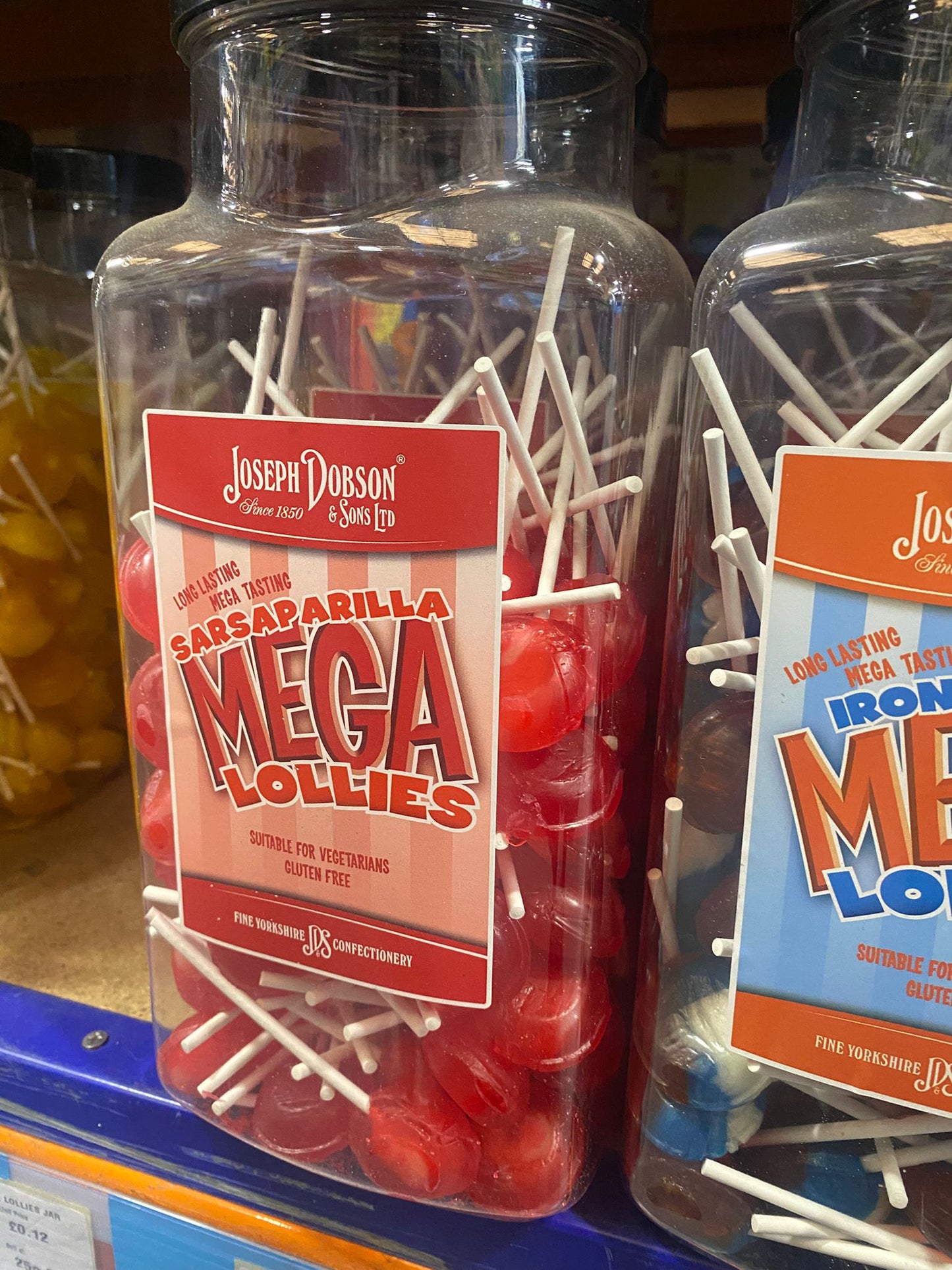 Mega Lollies 🍭🍓🍏🥤 – Single Flavour Bulk Sweets | Vegetarian, Gluten-Free & Natural Flavours (Pack of 90 Lollies) 1.99kg