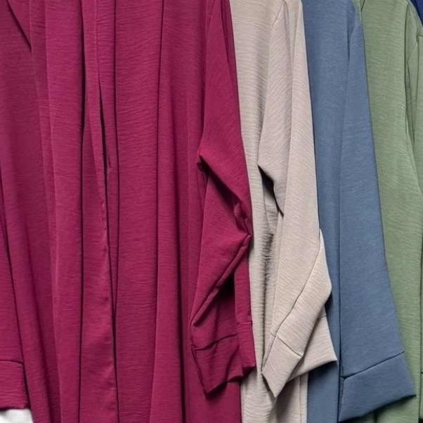 Women's Abaya with Attached Hijab & Pockets – Modest & Practical Islamic Wear