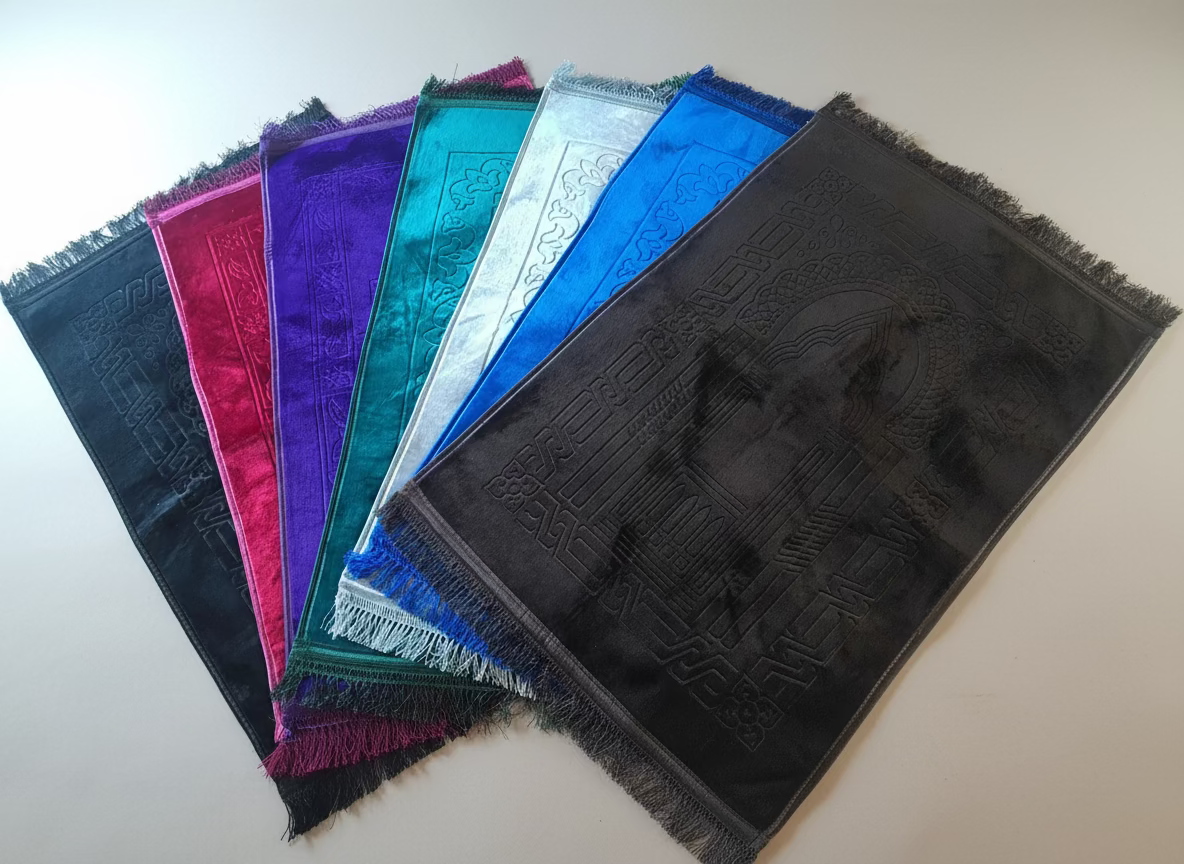 Padded full size 120 cm x 80 cm foam Islamic prayer mat